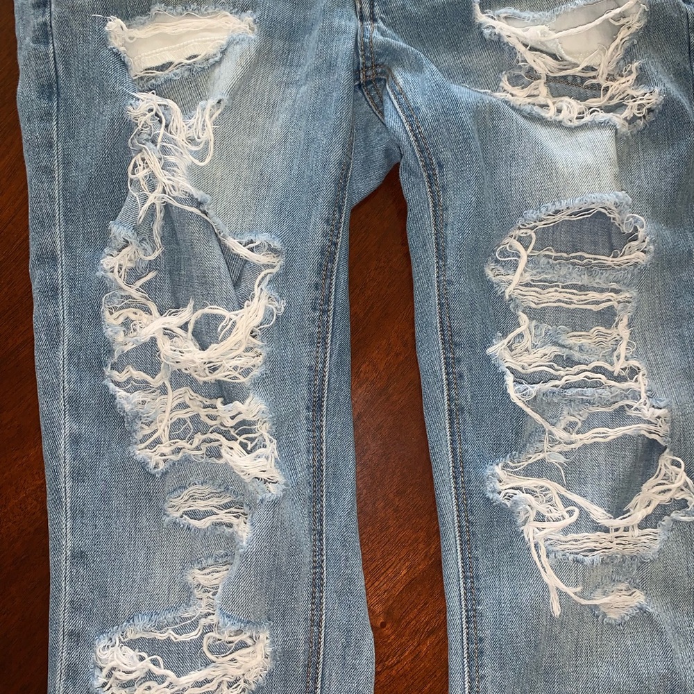 American Eagle Vintage Hi-Rise Jeans - Picture 2 of 4